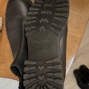 Vince boots